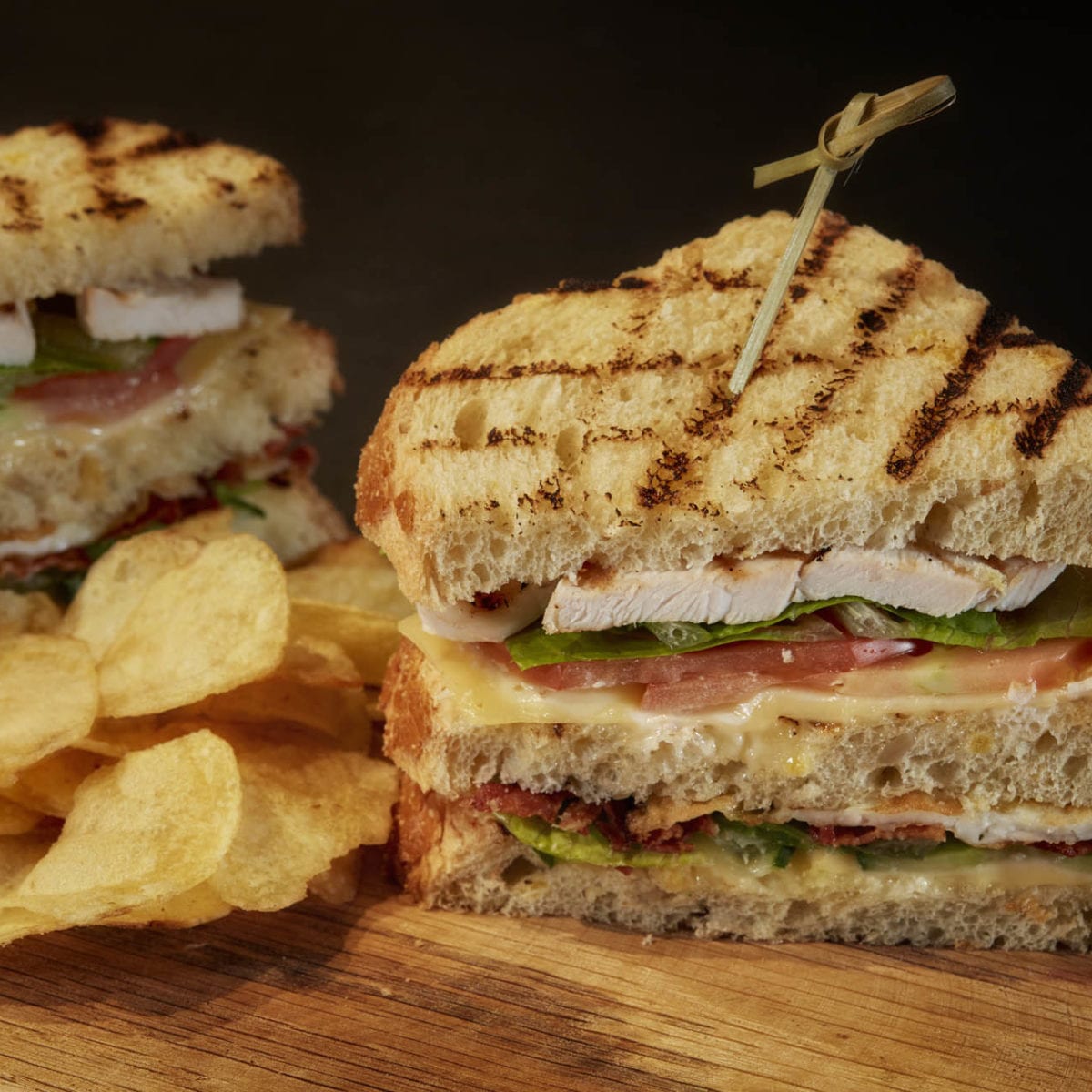 CUBO Kitchen chicken sandwhich